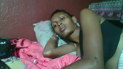 ninie246746 online show from February 25, 7:06 pm