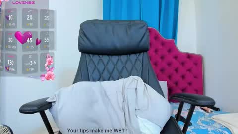 nina dee online show from March 20, 6:07 am