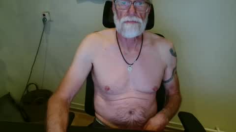 Snapshot of nipplesilverdad55 chatting on September 21, 8:13 pm nipplesilverdad55 online show from September 21, 8:13 pm