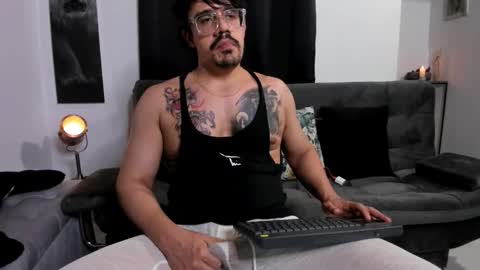 Steven online show from November 11, 4:03 am