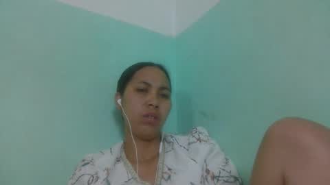 Snapshot of nirisouh chatting on October 13, 1:02 pm nirisouh online show from October 13, 1:02 pm