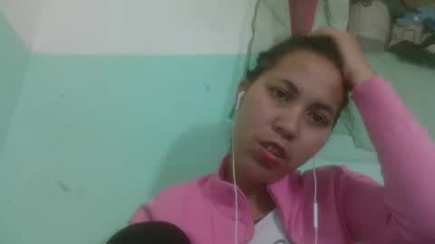 Snapshot of nirisouh chatting on October 4, 8:34 am nirisouh online show from October 4, 8:34 am
