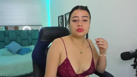 nixy_fresa online show from October 7, 11:50 am