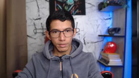 Snapshot of noah_89r chatting on March 5, 4:24 pm Sebastian online show from March 5, 4:24 pm