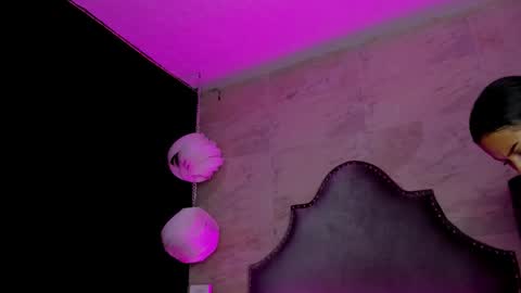 Zoe  online show from May 8, 3:34 am