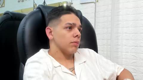 Zoe  online show from February 2, 11:56 pm