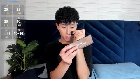 noah_dupont_ online show from February 11, 12:20 pm