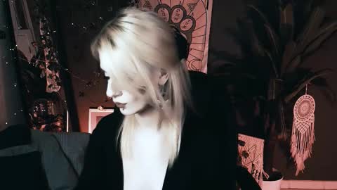 REAL name LiaDM are always open online show from November 13, 7:27 pm