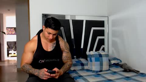 Noah Harris01 online show from November 28, 4:58 pm