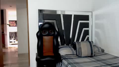 Noah Harris01 online show from November 2, 12:05 pm