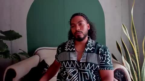 Noah online show from November 18, 5:38 pm