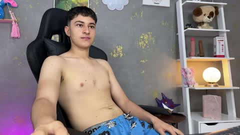 noah  online show from April 15, 12:19 pm