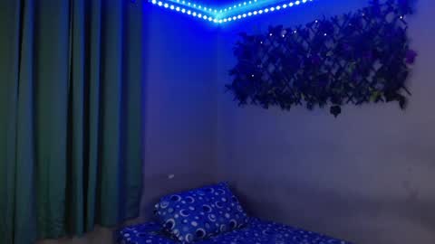 noah online show from April 10, 6:30 am