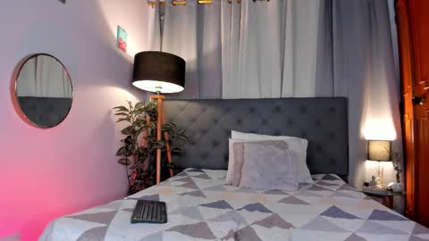 .  . online show from February 5, 11:08 pm