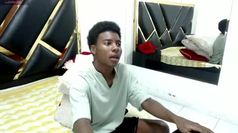 noah online show from April 19, 11:33 am