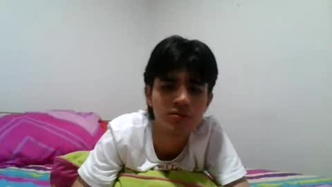 Snapshot of noahtwink__ chatting on October 31, 2:01 am Noah online show from October 31, 2:01 am