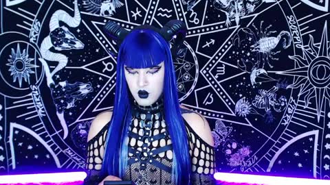 caroline online show from April 1, 11:23 pm