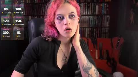 Elly online show from November 12, 10:56 pm