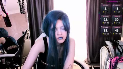 Elly online show from October 2, 10:30 pm