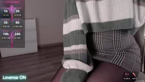 noelleneptune online show from January 19, 11:53 am