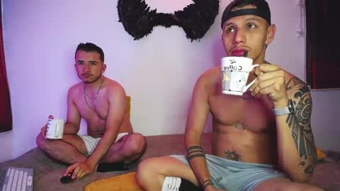 noha_and_iam1 online show from April 20, 12:19 pm