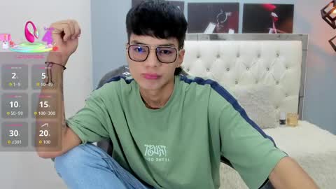 Noha Scott online show from April 16, 11:40 pm