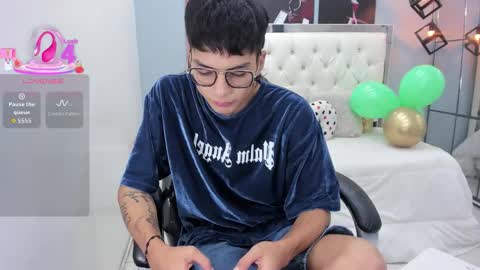 Noha Scott online show from March 19, 11:42 pm