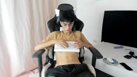 Noah online show from December 28, 3:04 am