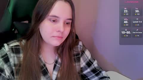 noir_ember_ online show from May 3, 5:41 pm