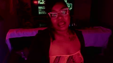 nookynvrland online show from August 1, 5:09 am