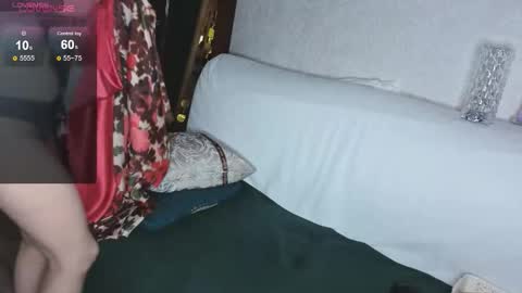 Nora online show from December 18, 2:29 am