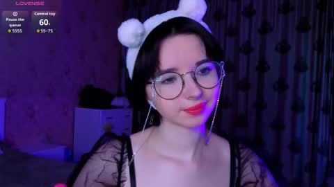 Nora Failure online show from November 7, 1:57 pm