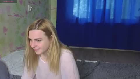Elina online show from June 15, 11:02 am