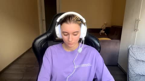 Elena online show from April 25, 7:10 am