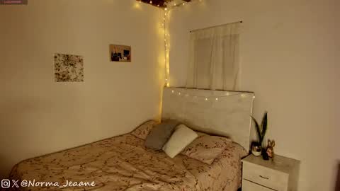 Norma Jeaane online show from February 10, 11:45 pm