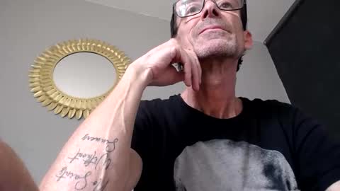 nosaintswhitoutsinners online show from November 23, 10:13 am