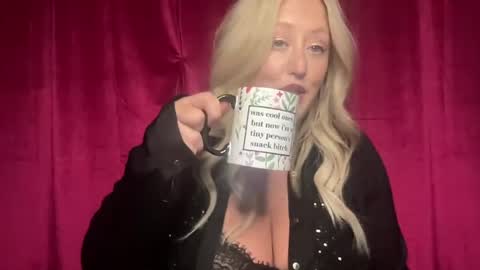 Notthatblondie online show from July 17, 1:29 am