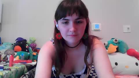 Snapshot of notchocomilky chatting on September 27, 4:27 pm Milk  online show from September 27, 4:27 pm