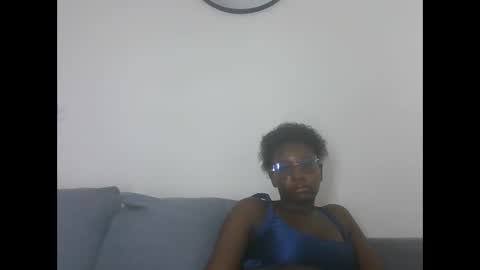 Snapshot of notorioussaint chatting on October 7, 8:16 pm notorioussaint online show from October 7, 8:16 pm