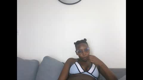 Snapshot of notorioussaint chatting on October 5, 1:08 pm notorioussaint online show from October 5, 1:08 pm