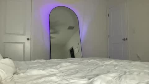 nellyxoxo online show from November 10, 10:45 pm