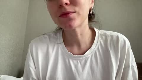 Ema online show from April 21, 10:44 am