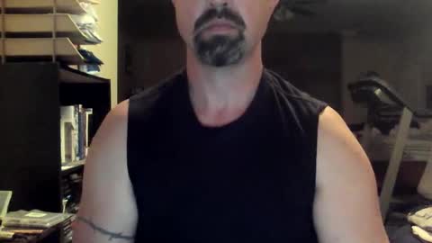 nvrenuff1979 online show from September 11, 9:54 am