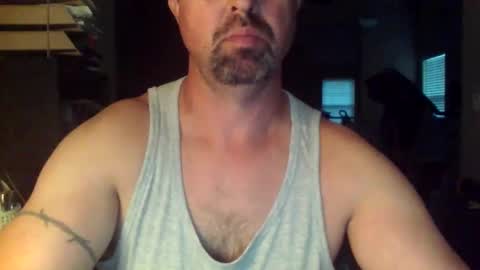 nvrenuff1979 online show from October 20, 11:37 am