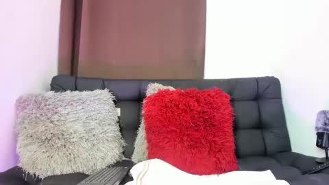 Nia online show from March 2, 3:24 am