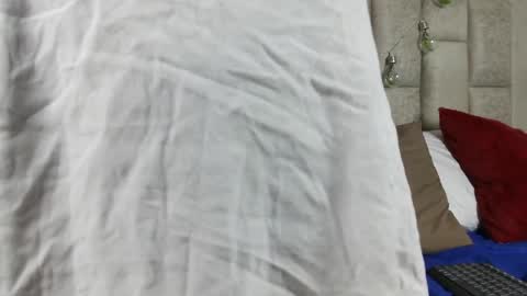 nyla  online show from April 10, 6:56 pm