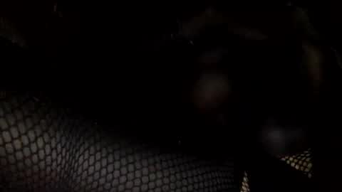 Snapshot of nylon2412 chatting on October 7, 10:11 am nylon2412 online show from October 7, 10:11 am