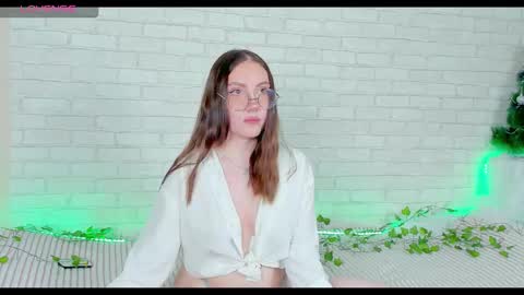 Kat online show from December 20, 5:09 pm