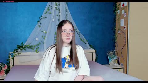 Snapshot of nymphalean chatting on January 29, 6:50 pm Kat online show from January 29, 6:50 pm