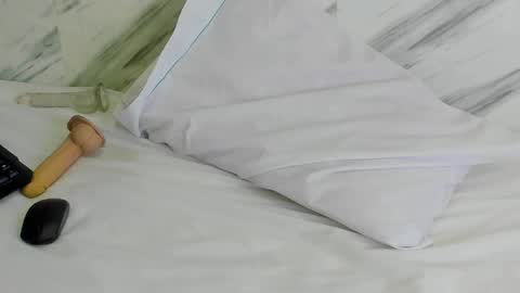 xionela gates online show from January 26, 7:31 pm